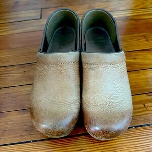 Dansko Professional Clogs in Honey Distressed